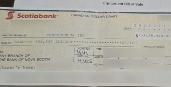 Бизнесмен стал жертвой аферы с банковским чеком и потерял около $156,000