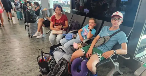 Air Canada перенесла рейс двух несовершеннолетних пассажиров без сопровождения на неделю позже запланированного