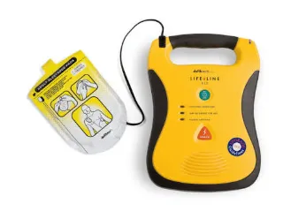 Дефибрилляторы могут стать обязательными в высотках Торонто из-за низкой выживаемости при остановке сердца у пациентов на верхних этажах