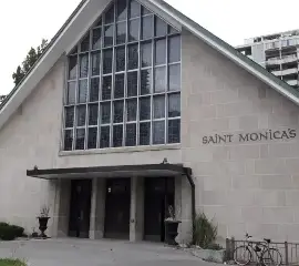 Матери новорожденного ребенка, найденного в коробке из-под обуви в церкви в Торонто, предъявлено обвинение