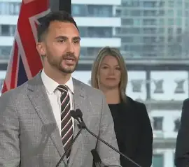 Власти Онтарио объявляют о расширении подводной линии электропередачи в Торонто