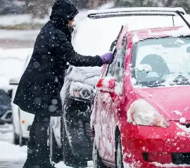 Мороз и снежные шквалы надвигаются на район Большого Торонто: город открывает пункты обогрева
