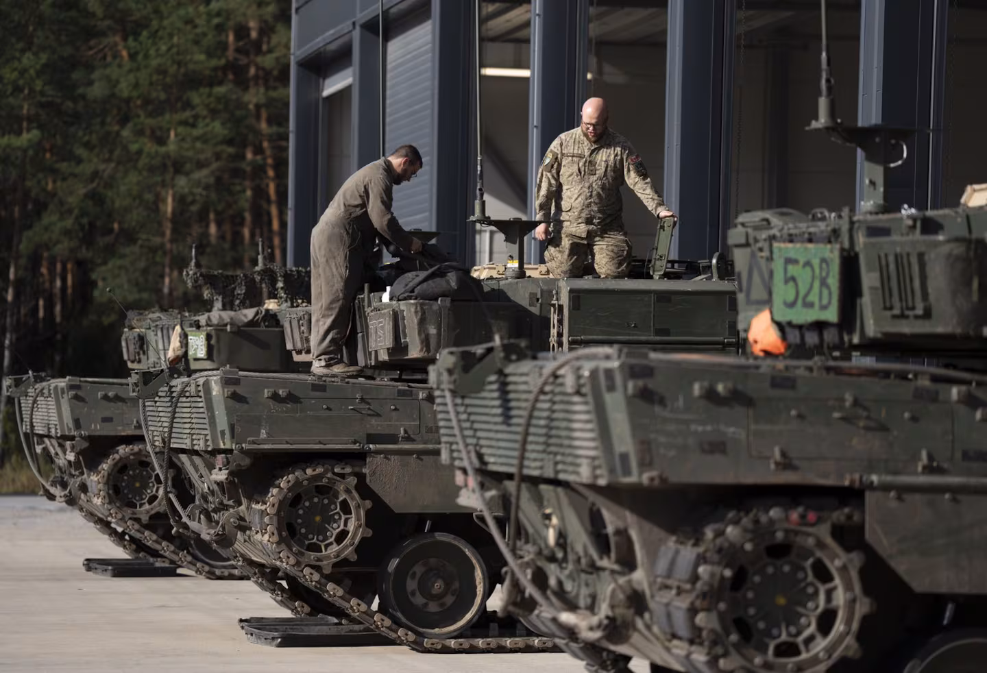 Количество заявок на службу в Вооружённых силах Канады выросло почти на 13%