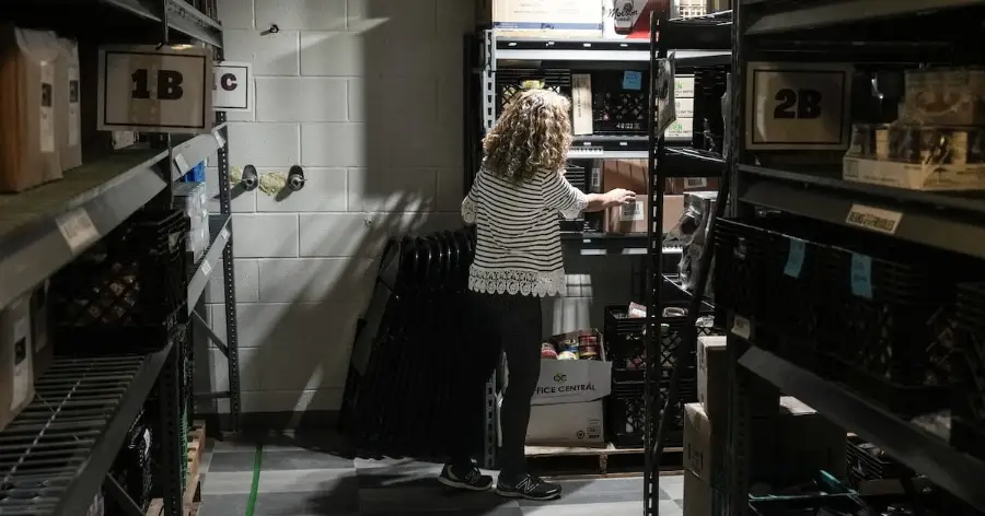 Food Banks Canada : число обращений за продуктовой помощью в стране достигло рекордных 2 , 2 млн в месяц