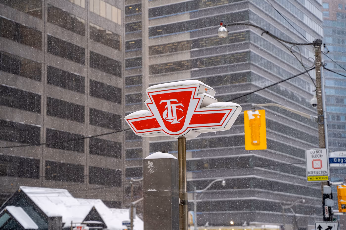 В эти выходные в Торонто закроют шесть станций метро