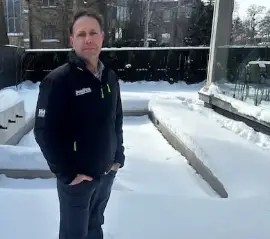 Почему установка бассейна на заднем дворе может обойтись домовладельцам Торонто дороже