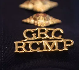 RCMP: мужчина из США выдавал себя за канадца и получил поддельное гражданство