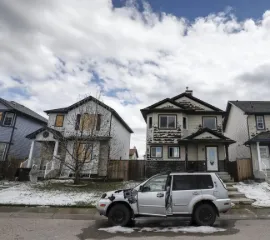 Стихийные бедствия повышают цены на страхование жилья в Канаде