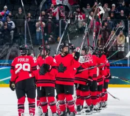 Правительство Онтарио обязало школы разрешить ученикам смотреть матчи хоккейной сборной Канады