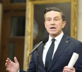 Консерваторы предлагают пересмотреть медпомощь для просителей убежища и ввести ограничения на допуслуги