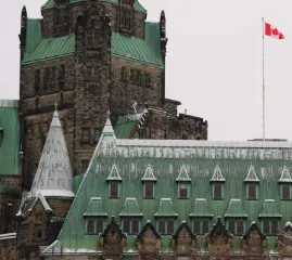 Либералы согласились с предложением консерваторов по ограничению полномочий кабинета министров