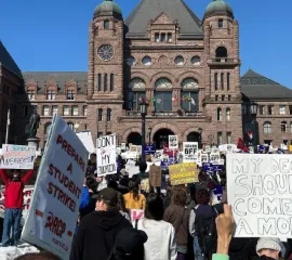 Акция против сокращения грантов OSAP: два человека задержаны