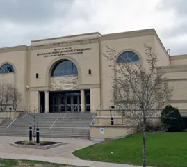 Полиция расследует стрельбу по синагогам в Торнхилле и Норт-Йорке