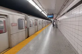 В эту субботу в Торонто закроют несколько станций метро