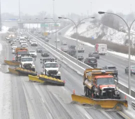 После тёплого начала недели в прогнозе для Торонто снова снег