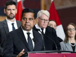 Оттава проводит «жёсткую» политику против сторонников иранского режима — министр