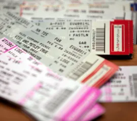 Онтарио планирует запретить перепродажу билетов по цене выше номинала