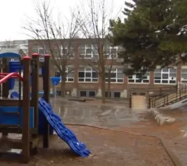 TDSB оспаривает решение города, запрещающее застройку на школьной земле