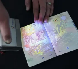 Канада вводит 30-дневную гарантию на выдачу паспортов