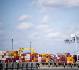 StatCan: в феврале дефицит торговли товарами в Канаде вырос до $5.7 млрд