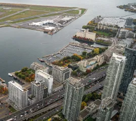 На набережной Торонто этим летом появится новый вид транспорта