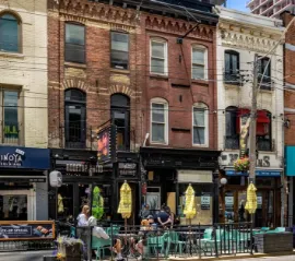 В Канаде разгорелись споры из-за увеличения квоты на временных иностранных работников