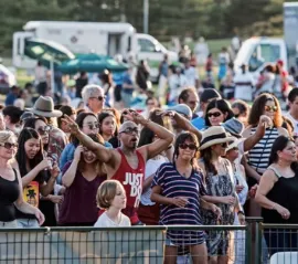 Одну из улиц Торонто перекроют для проведения сотен бесплатных концертов этим летом