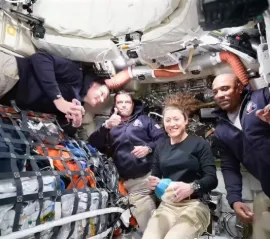 Канадец Джереми Хансен вернулся на Землю после рекордной миссии Artemis II вокруг Луны