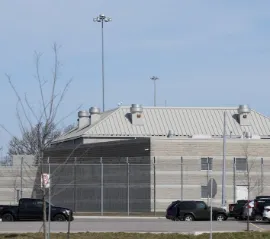 Правительство Онтарио планирует резко увеличить число мест в тюрьмах