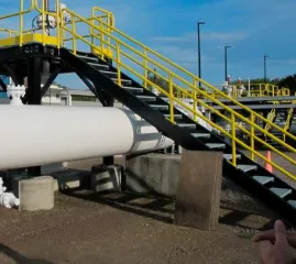 Трамп одобрил новые разрешения на транспортировку нефти между США и Канадой