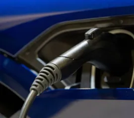 В Торонто на несколько дней сделают бесплатной зарядку электромобилей на станциях Green P