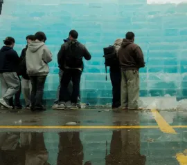 Пожарные Торонто остановили ажиотаж вокруг ледяной промо-акции Дрейка