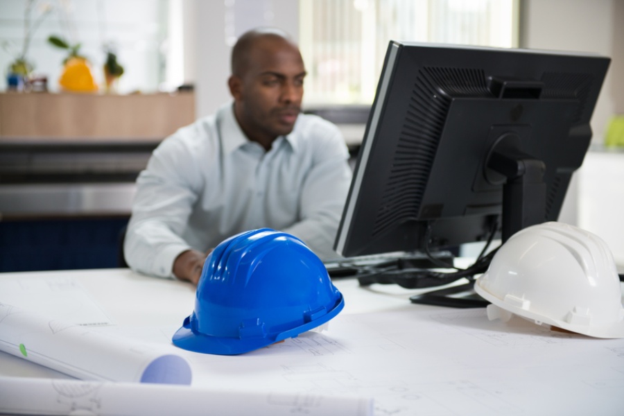 WE ARE LOOKING PROJECT MANAGER