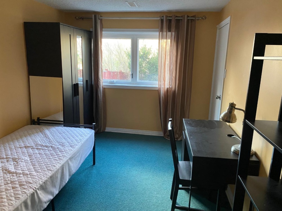 1 bedroom - dufferin &amp; glen shields
