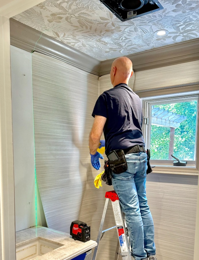 Wallpaper Installer | Wallpaper Installation | Wallpaper Installer Mississauga| Wallpapering Toronto
