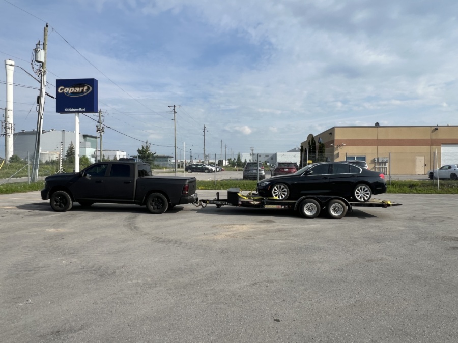 Pickup truck &amp; Trailer