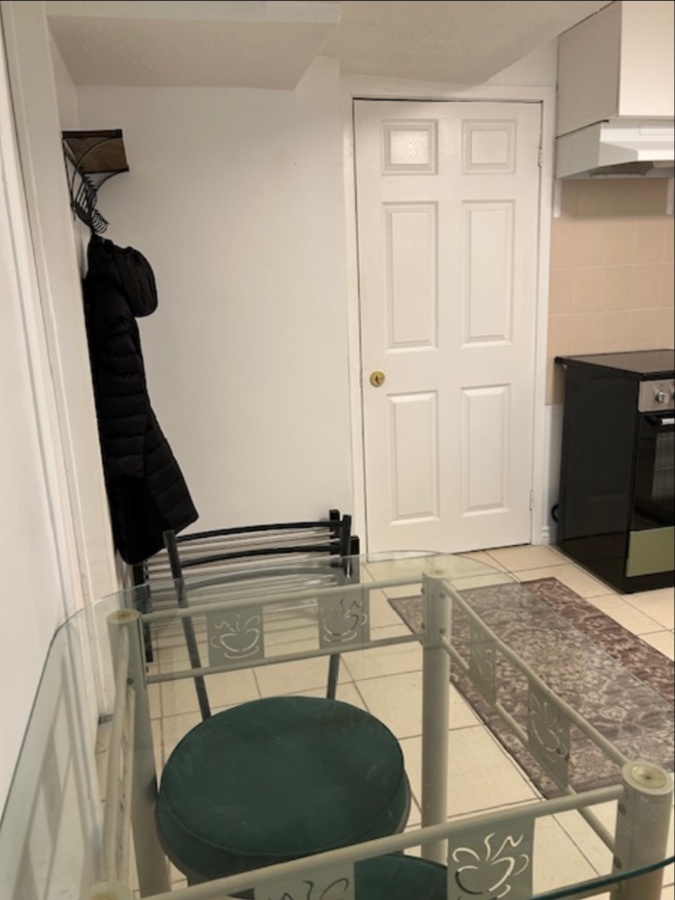 1 bdr 1 wshr basement apt for rent in North York $1700