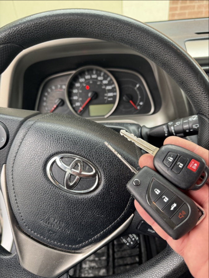 Locksmith Авто ключи Toronto &amp; GTA