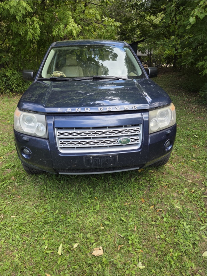 Продаётся Land Rover 2008 года