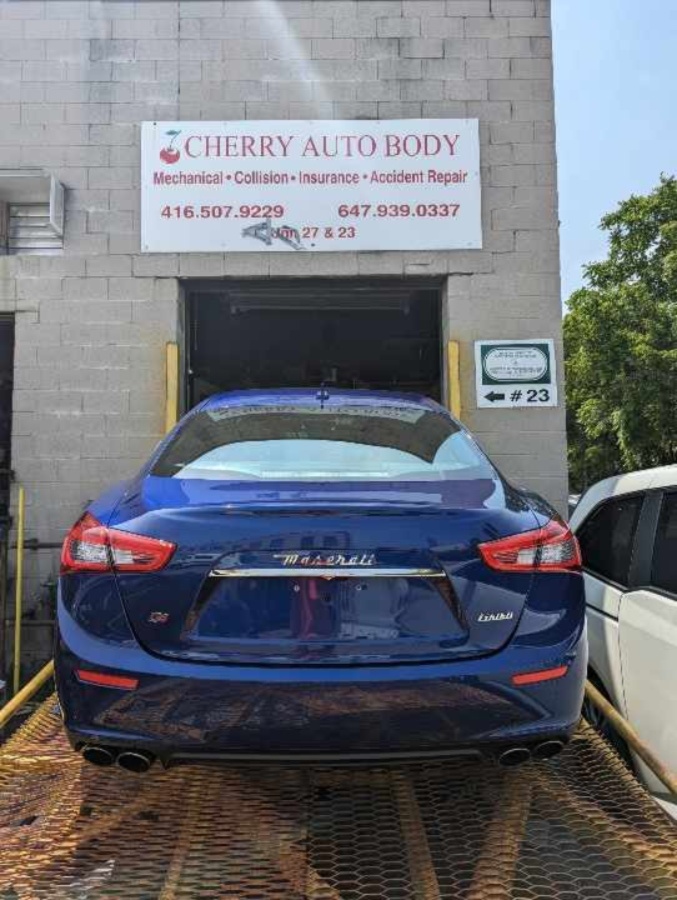 В Body Shop "Cherry Auto" требуется  автомаляр/кузовной рихтовщик/мастер подготовительных работ.