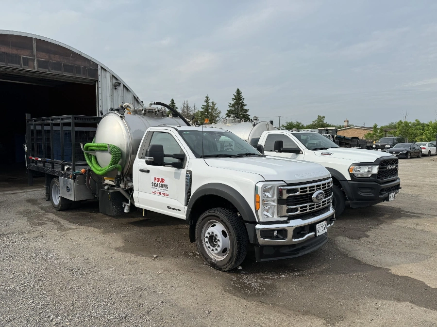 ТРЕБУЕТСЯ ВОДИТЕЛЬ