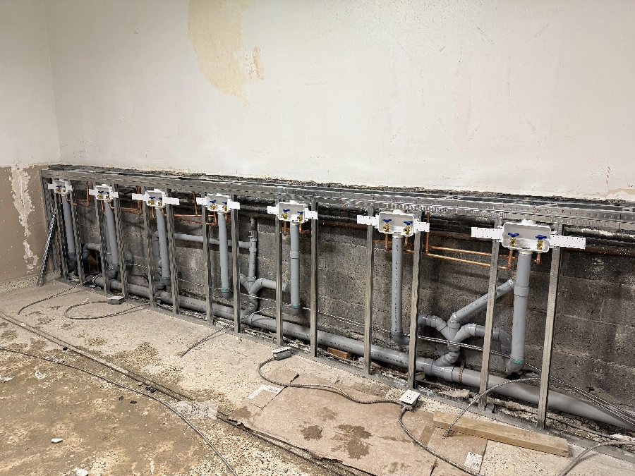 В строительную компанию ищем менеджер / We are looking for a manager for a construction company.