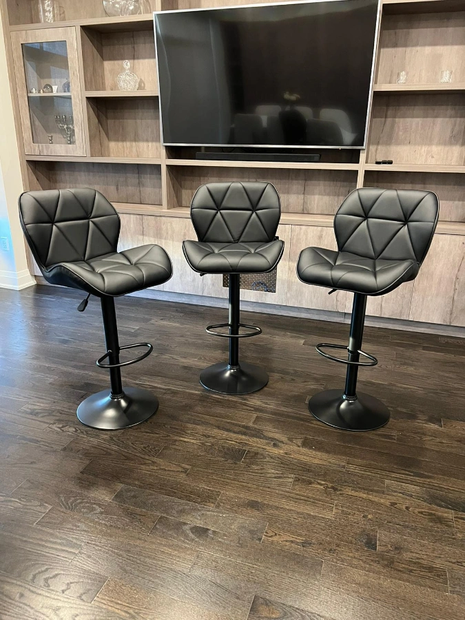 Urgent Sale / Brand New Bar Stools in Boxes.