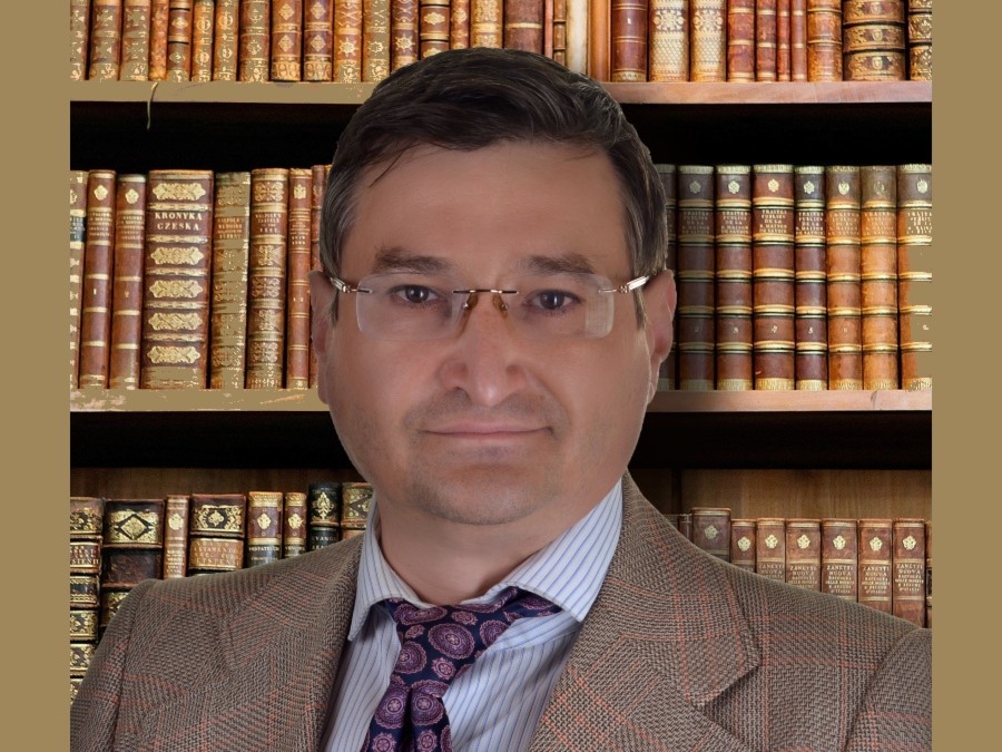 * * Kurzhev Valeriy, Barrister, Solicitor & Notary Public