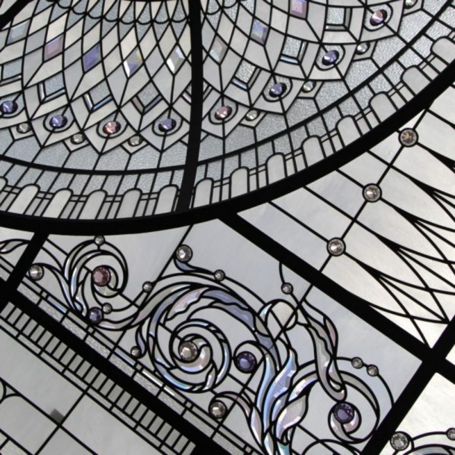 Требуется витражист с опытом работы или помощник на производство в студию декоративного стекла