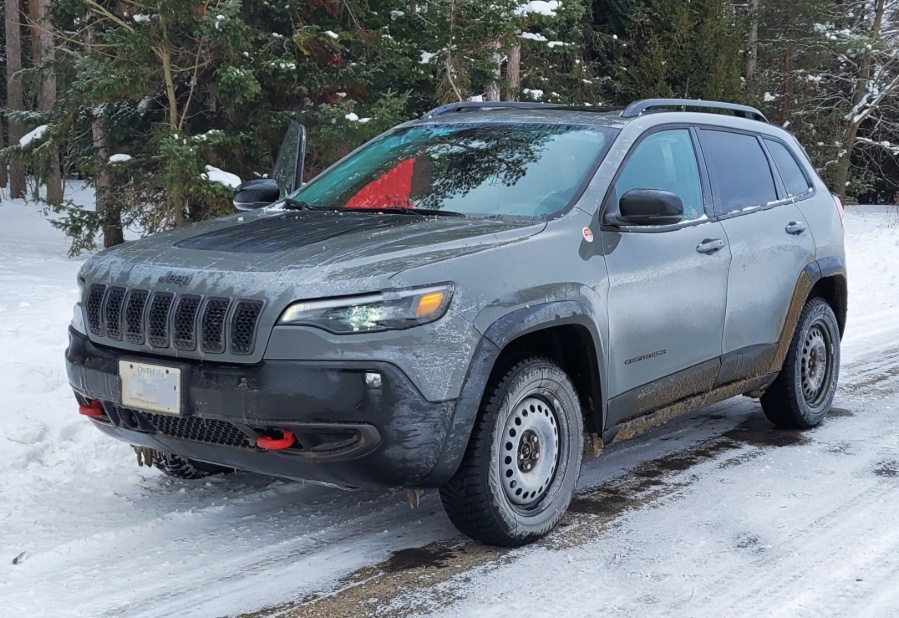 2022 Jeep Cherokee Trailhawk Elite. 85K km, 3.2l V6 engine, $ 35,000