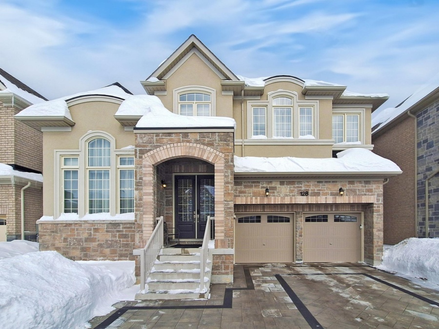 Detached 2-Storey House for Sale