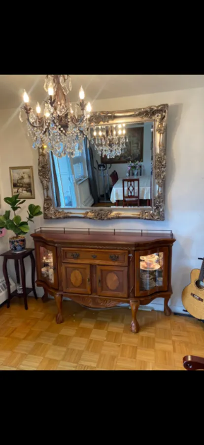 Продаю sideboard и зеркало.