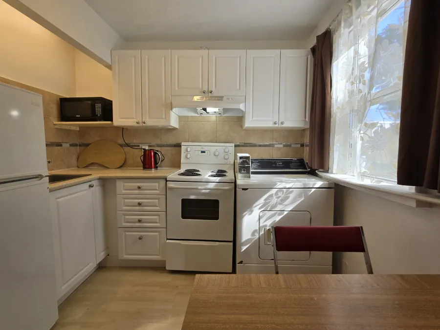 NORTH YORK apartments $1,080-2,580/мес БЕЗ ПОСЛЕДНЕГО месяца